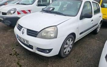 Renault clio Montreuil