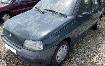 Renault clio Saint-Priest