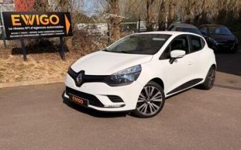 Renault clio Saint-Jean-du-Cardonnay