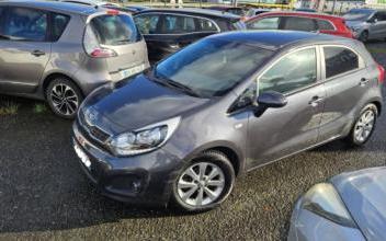 Kia Rio Ploudaniel