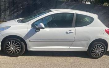 Peugeot 207 Six-Fours-les-Plages