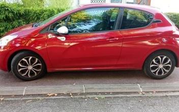 Peugeot 208 Le-Mée-sur-Seine