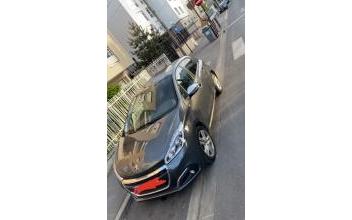 Peugeot 208 Livry-Gargan