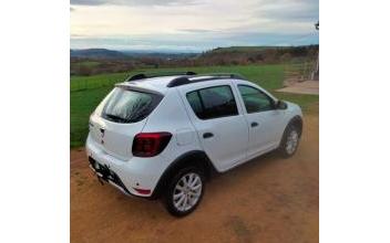 Dacia sandero Siaugues-Sainte-Marie