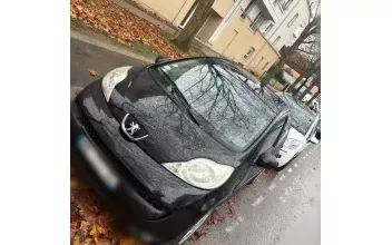 Peugeot 107 Saint-Denis