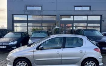 Peugeot 206 Nouvoitou