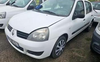 Renault clio Montreuil