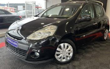 Renault Clio Creuzier-le-Vieux