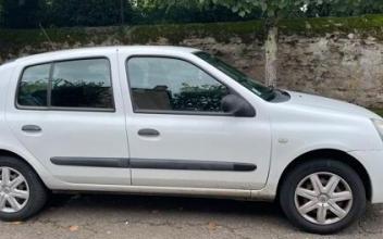 Renault clio ii Issy-l'Evêque
