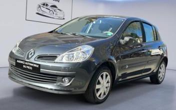 Renault clio iii Le-Pecq