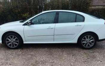 Voiture occasion Renault laguna iii Saint-Martin-au-Laërt