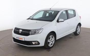 Dacia sandero Issy-les-Moulineaux
