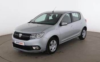 Dacia sandero Issy-les-Moulineaux