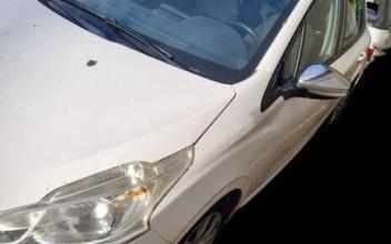 Peugeot 208 Lavardac