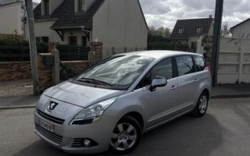 Peugeot 5008 Pierrelaye
