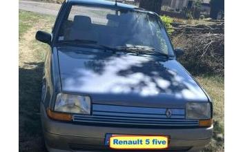 Renault super 5 Saint-Jean-Lachalm