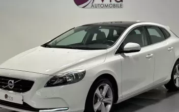 Volvo V40 Petite-Forêt