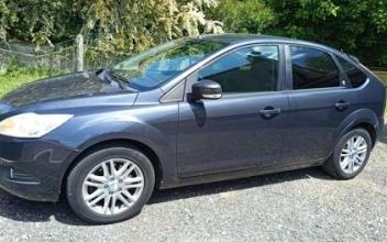 Ford focus La-Guerche-sur-l'Aubois