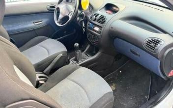 Peugeot 206 Saint-Denis