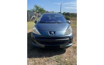 Peugeot 207 Saint-Laurent-d'Arce