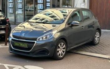 Peugeot 208 Versailles