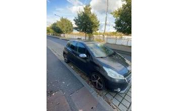 Peugeot 208 Villeneuve-le-Roi