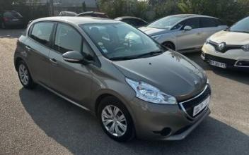 Peugeot 208 La-Courneuve