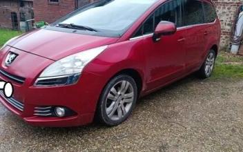 Peugeot 5008 Saint-Jean-du-Cardonnay