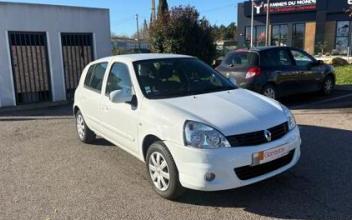 Renault clio ii Salon-de-Provence