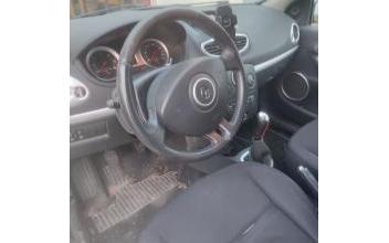 Renault clio iii Fourques