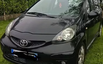 Toyota Aygo Plomodiern