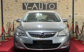 Opel Astra Saint-Denis-sur-Loire