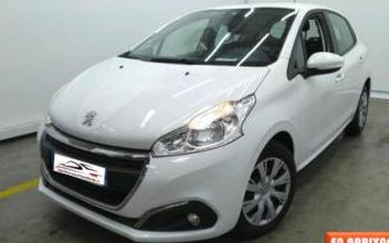 Peugeot 208 Saint-Médard-de-Mussidan