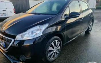 Peugeot 208 Saint-Laurent-de-Mure