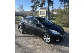 Peugeot 208 Neuilly-sur-Marne