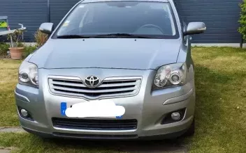 Toyota Avensis Angers