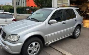 Mercedes classe m Vénissieux
