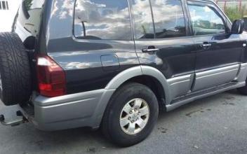 Mitsubishi pajero Louverné