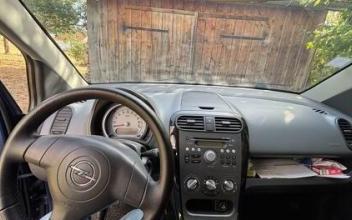 Opel agila Pontarlier