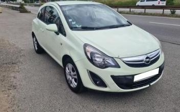 Opel corsa Coignières