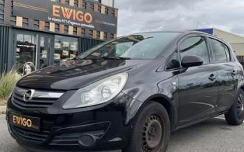 Opel corsa Flins-sur-Seine