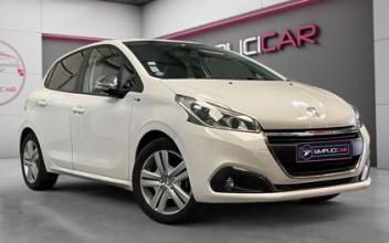 Peugeot 208 Saint-Jean-du-Cardonnay