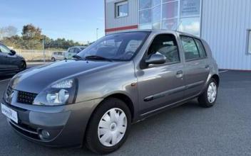 Renault clio Pont-Saint-Martin