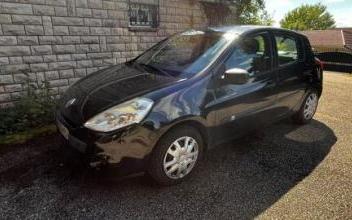 Renault clio iii Jujurieux