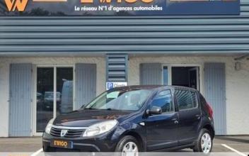 Dacia sandero Saintes