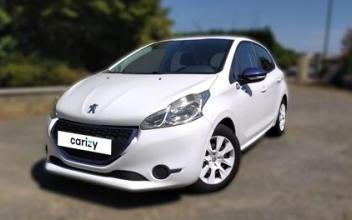 Peugeot 208 Saint-Hilaire-du-Harcouët