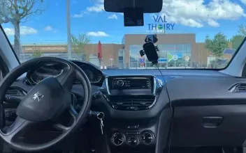 Peugeot 208 Ferney-Voltaire