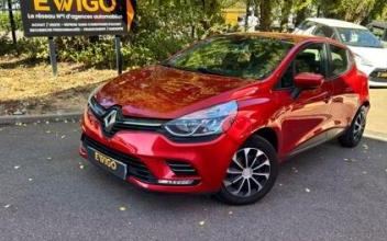 Renault clio Saint-Jean-du-Cardonnay