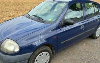 Renault clio ii Lescar