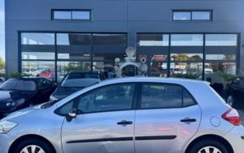 Toyota Auris Nouvoitou